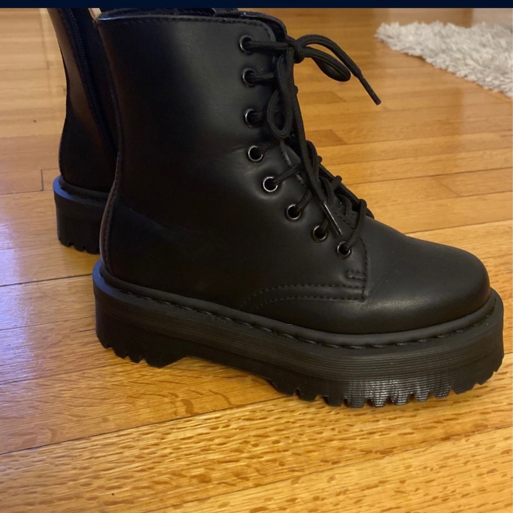 Brand new boots wore once. New condition. Selling for $150 or best offer!
